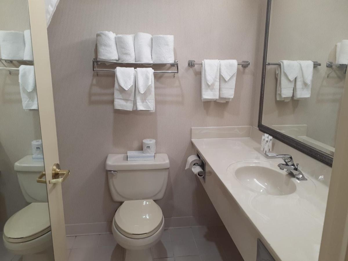 Country Inn & Suites By Radisson, Freeport, Il Zewnętrze zdjęcie